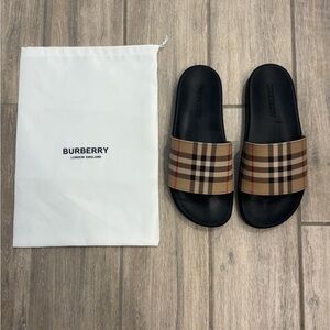 Burberry Men's Black Slides with Beige Vintage Check Strap